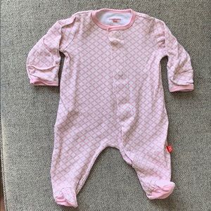 Magnetic Me Long sleeve onesie w footies
